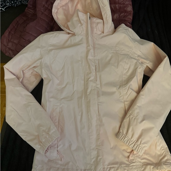 The North Face spring Peach coloured jacket - Picture 1 of 3